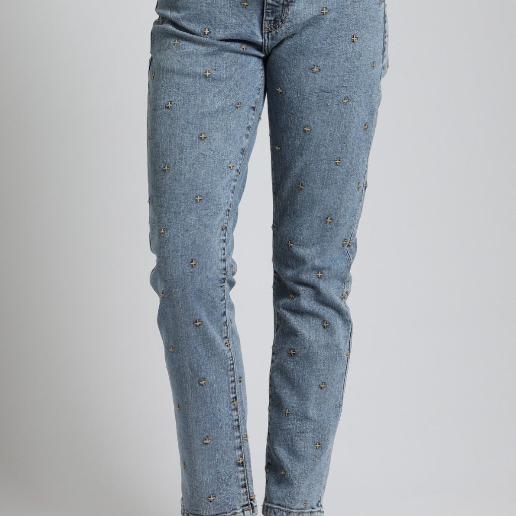 Apny Cross Embroidered Girlfriend Jeans Sz 6 - Nwt
